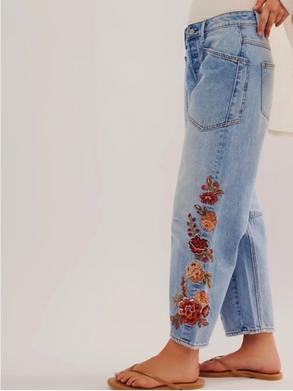 NEW DW Driftwood Barrel Slouchy Floral Embroidered Boho Jeans size 10